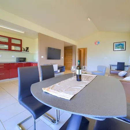 Hotel apartamentowy Royal