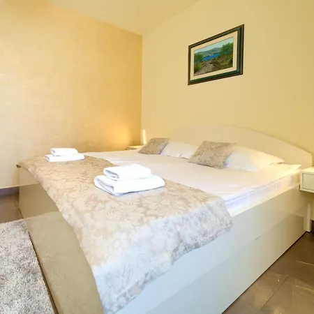 Royal 4* Корнич