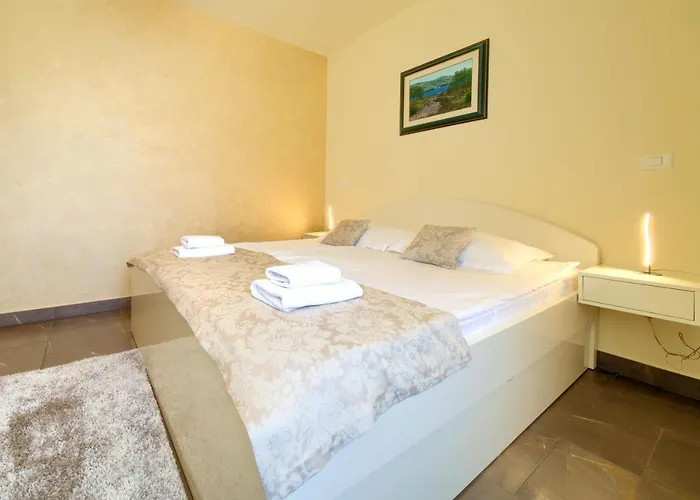 Royal 4* Kornić