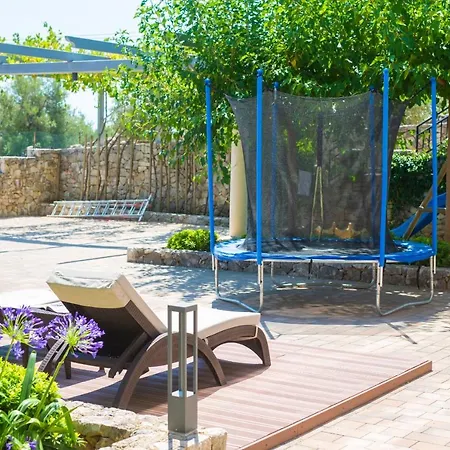 Royal מלון דירות