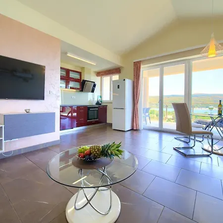 Royal מלון דירות